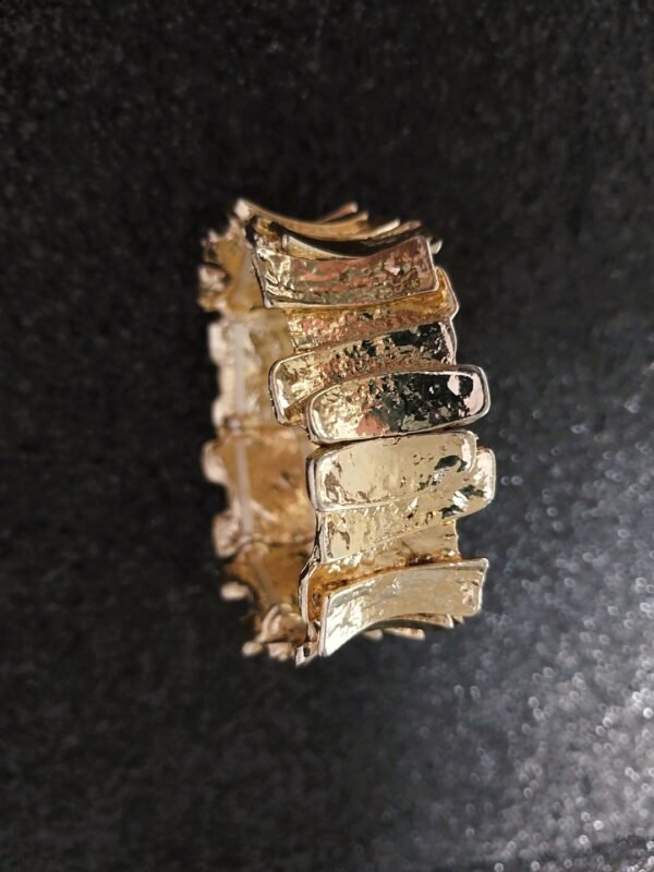 Textured bracelet - Image 4