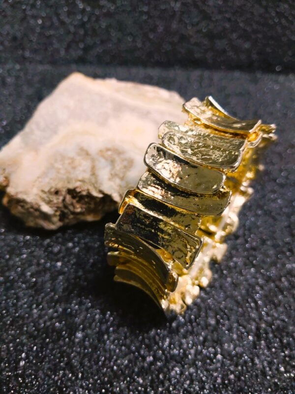 Textured bracelet - Image 2