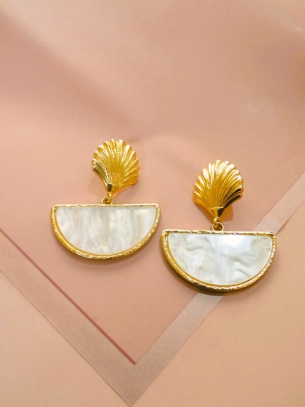 Shell and MOP dangler earrings - Image 3
